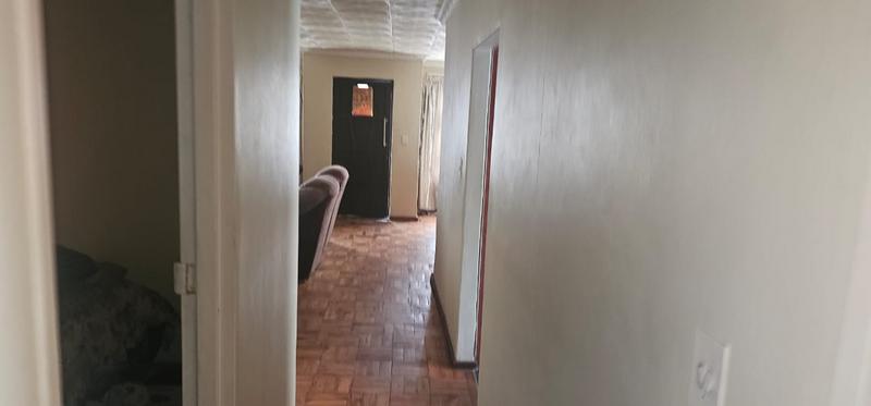 3 Bedroom Property for Sale in Browns Farm Western Cape